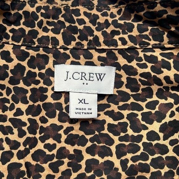 J Crew Women’s Animal Print Button Down Poplin Shirt in Signature Fit Size XL - Picture 6 of 10